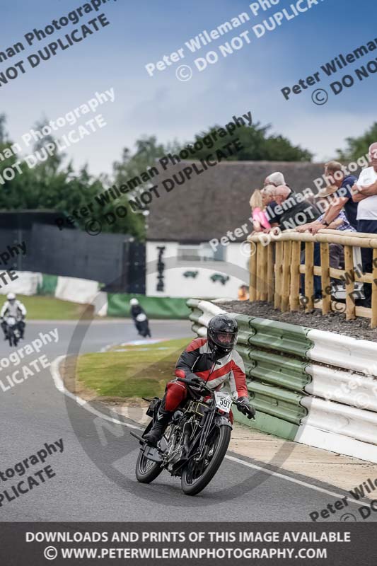 Vintage motorcycle club;eventdigitalimages;mallory park;mallory park trackday photographs;no limits trackdays;peter wileman photography;trackday digital images;trackday photos;vmcc festival 1000 bikes photographs